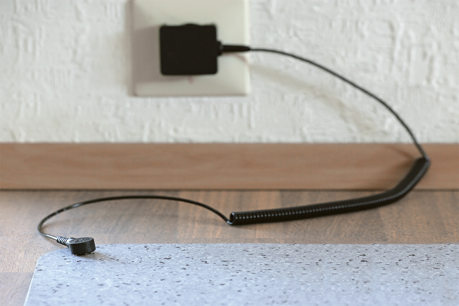 Yoga Flat ESD Serie 63 - 63-Yoga-Flat-ESD-Ableitkabel.jpg